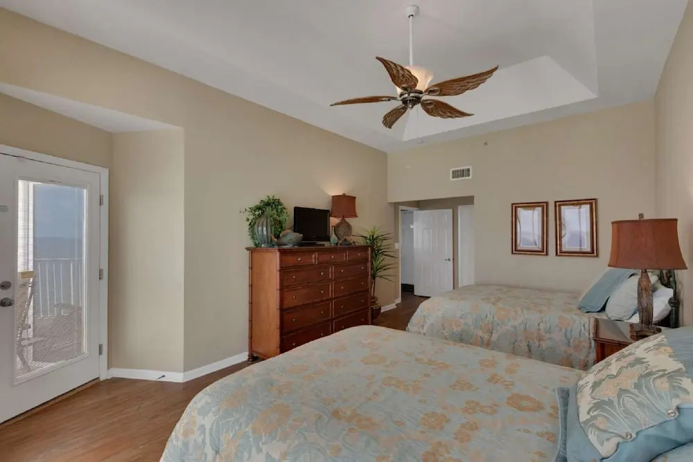 Long Beach Resort Tower II, 2 Bedroom Apartment