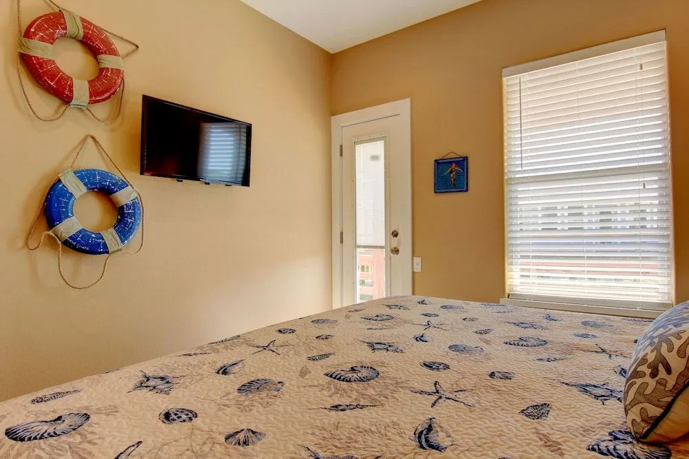 Cherry on Top Ov27 4 Bedrooms 3.5 Bathrooms Home