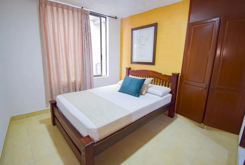 Hotel Toledo Plaza