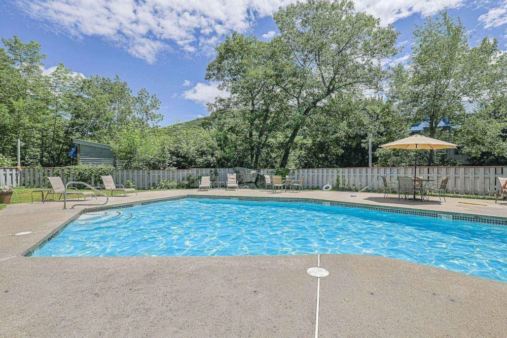 Lidos Lodge