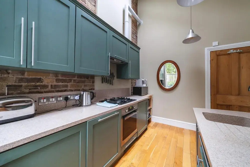 Charming One-Bed Oasis in Hammersmith