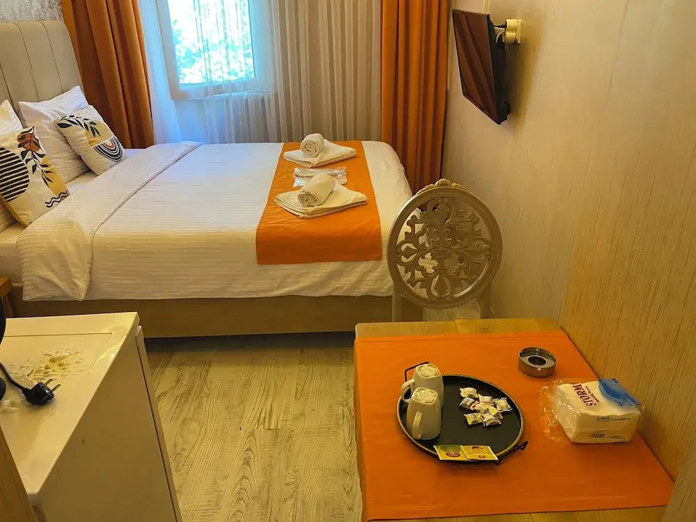 Aura Hotel