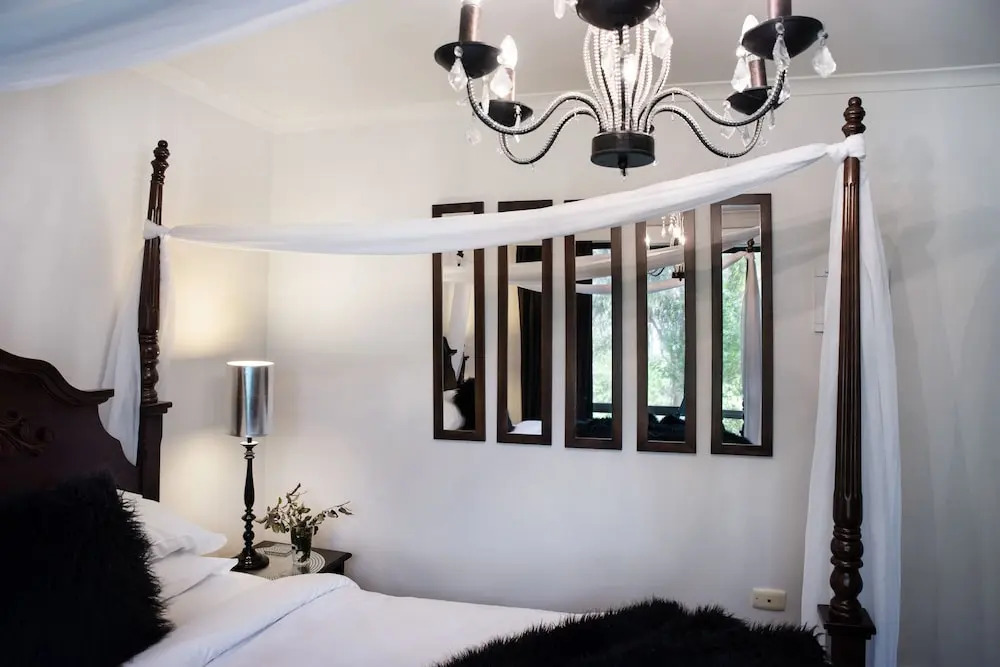 Lardi Lane- romantic getaway