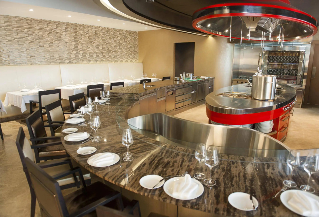 Sofitel The Palm, Дубай, Курорт и Спа