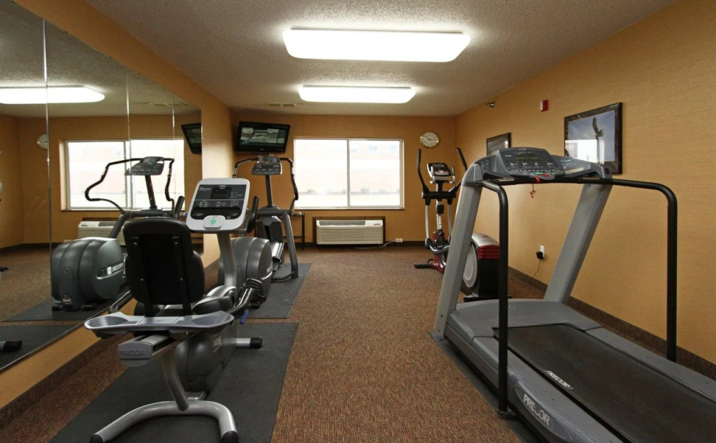 New Victorian Inn & Suites Lincoln