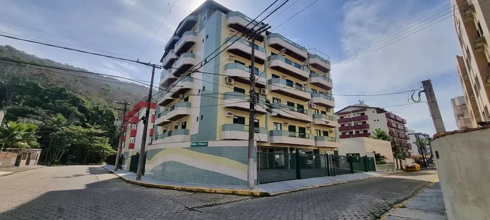 Apartamento com piscina perto do mar de Ubatuba, aceitamos crianças