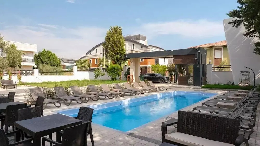 Beris Lara Hotel