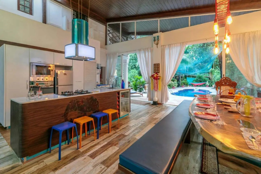 Gypsie's Hideout, Alibaug