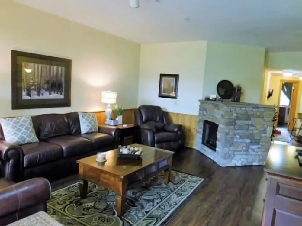 3106 Golf View Hillcrest In The Heart of it All