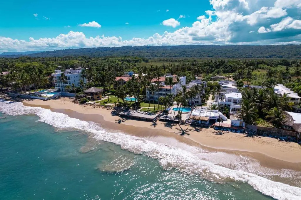 KITE BEACH Oceanfront LUXURY 2 BEDROOM - Patio by pool 100Mbps