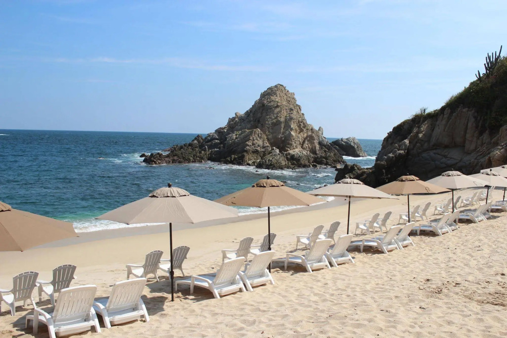 Coral Blue Huatulco All Inclusive