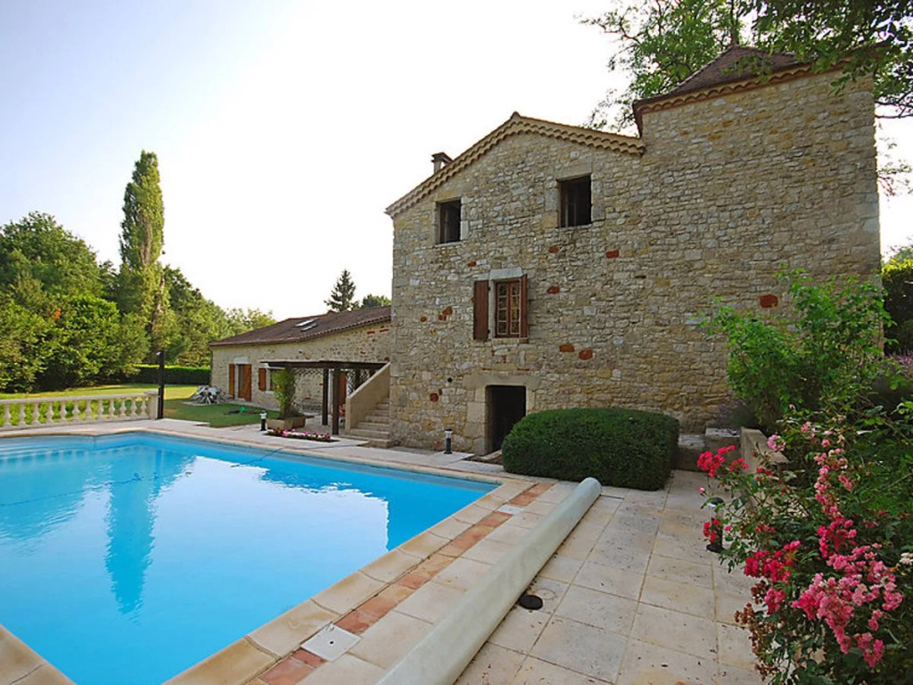 House Lavit Puy-lEveque