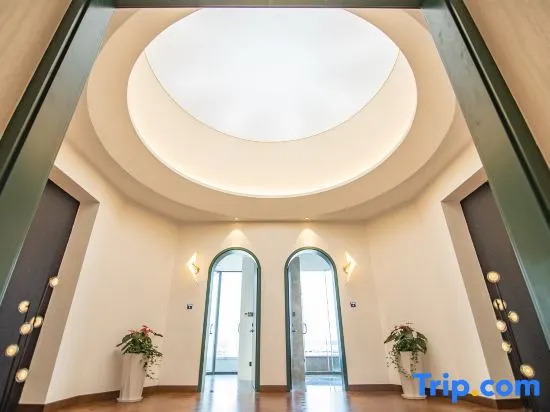 Ningbo qianhuju Yifan Hotel