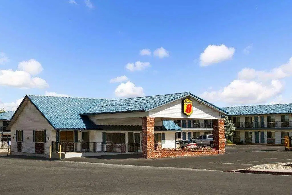 Super 8 by Wyndham Susanville