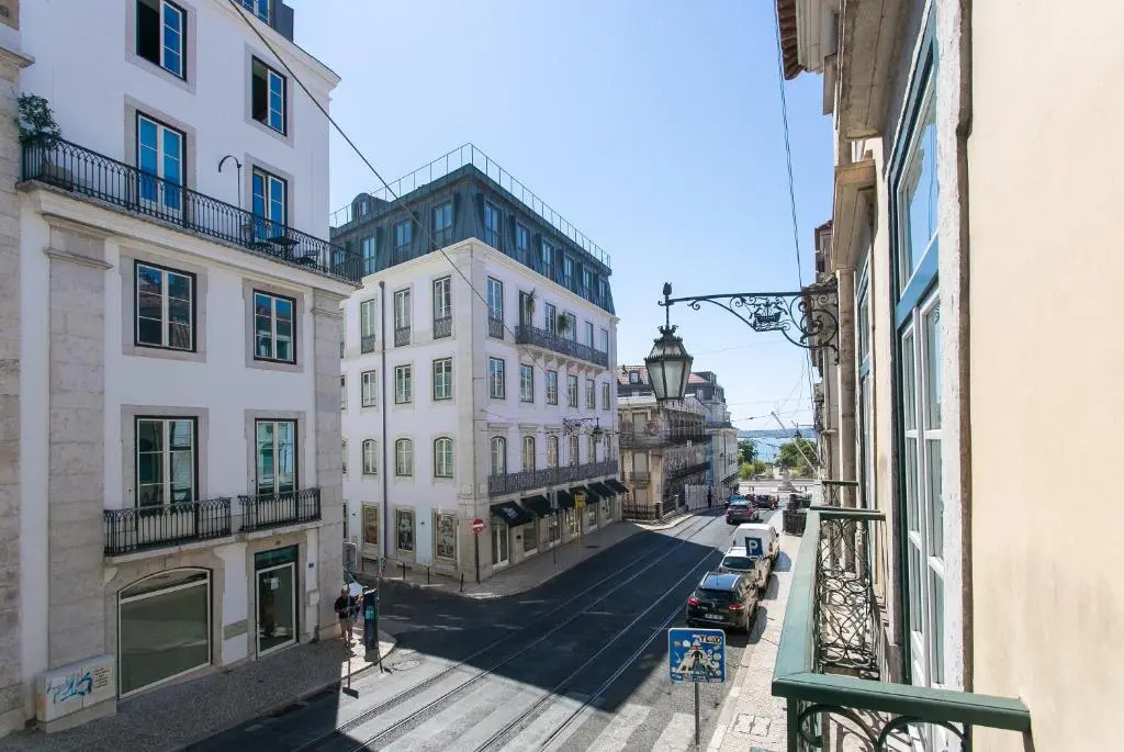 Chiado Deluxe Gem 4bdr Amazing apartment