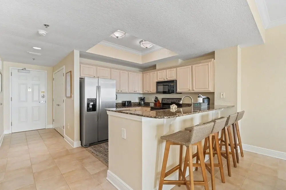 Crystal Shores West 902