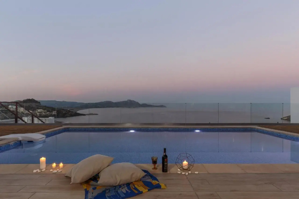 Lindia Athena Luxury Villas