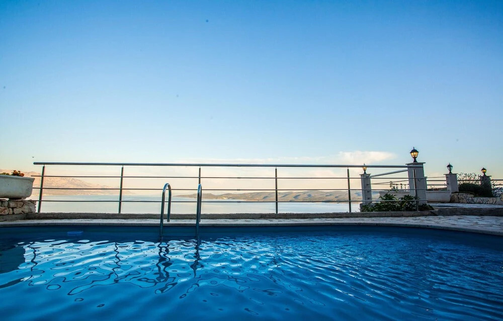Awesome Home in Lokva Rogoznica With Wifi and 4 Bedrooms