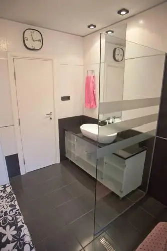 Angel Apartment