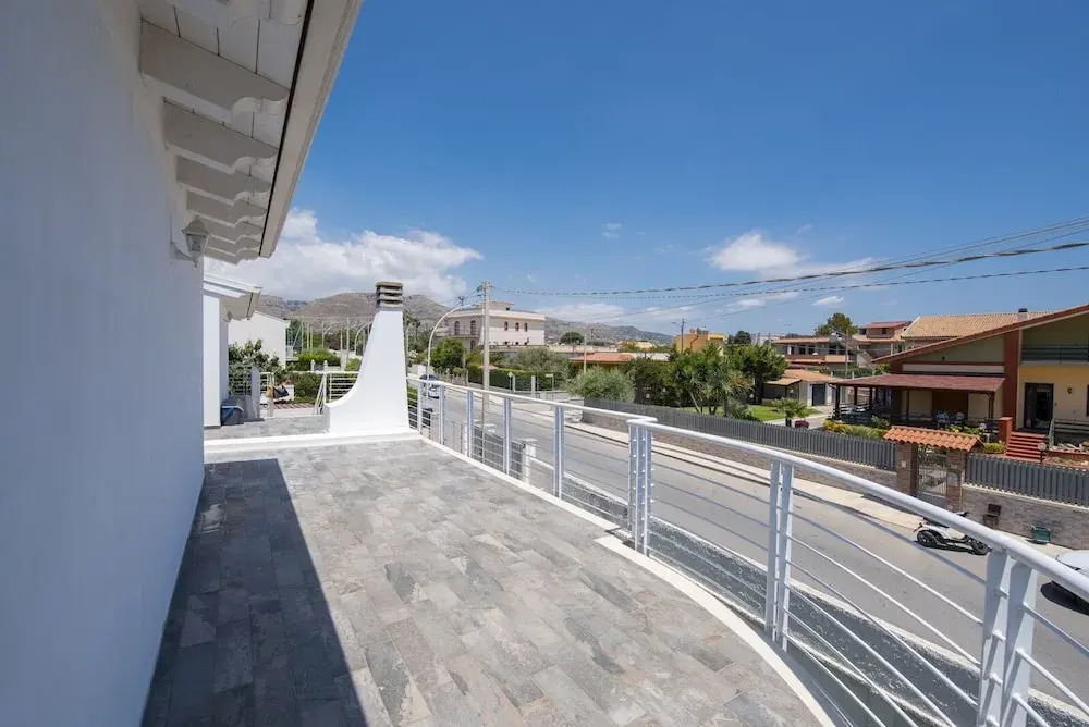 Holiday Villa White