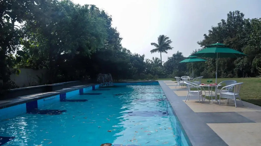 Jungle Safari Resort & Holiday Villa
