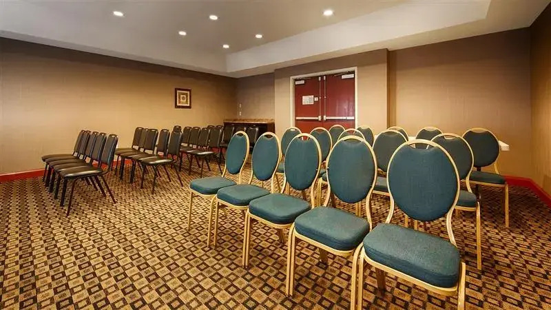 Best Western Mountain Villa Inn & Suites