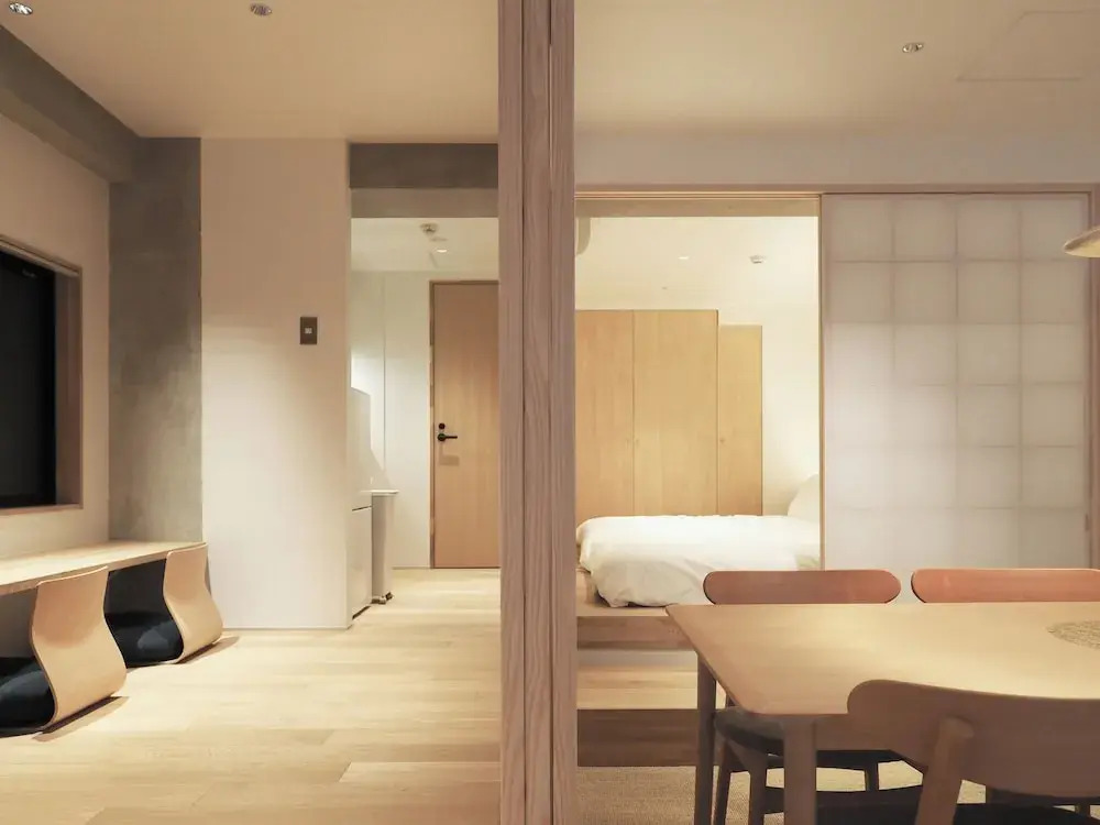 M/W Hotel