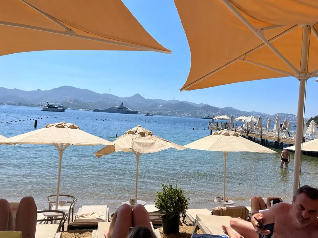 Farrys Boutique Hotel and Beach Club