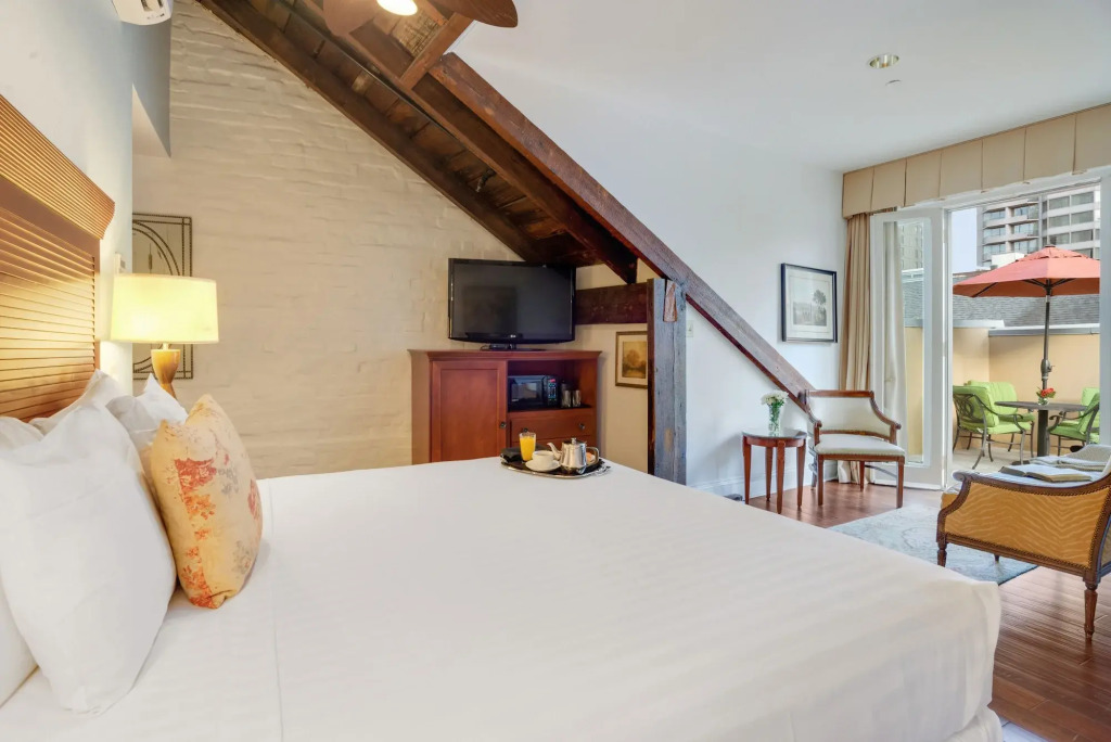 voco St James Hotel by IHG