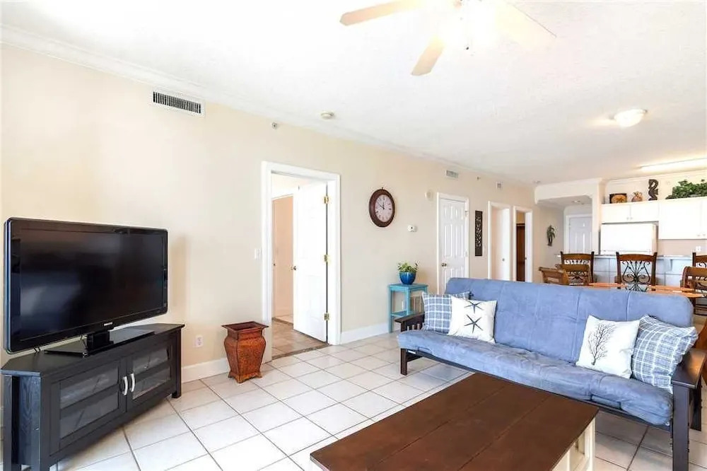 Twin Palms 1504 - Two Bedroom Condo