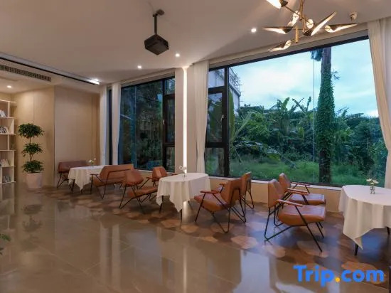 Lanyue Li Sky City Natural Mineral Hot Spring Resort 360° View Villa