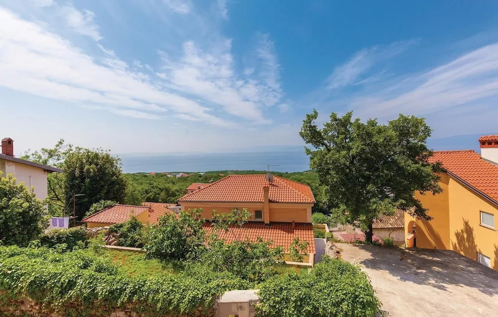 Nice Home in Kostrena With Wifi and 3 Bedrooms