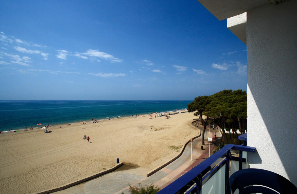Pins Platja Apartments