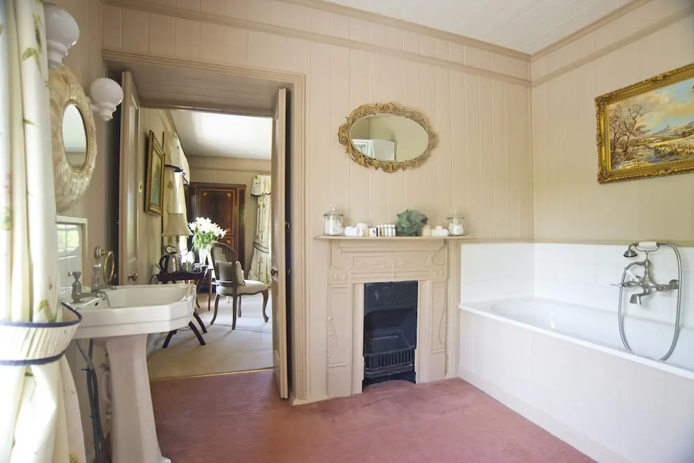 Wydemeet Bed and Breakfast