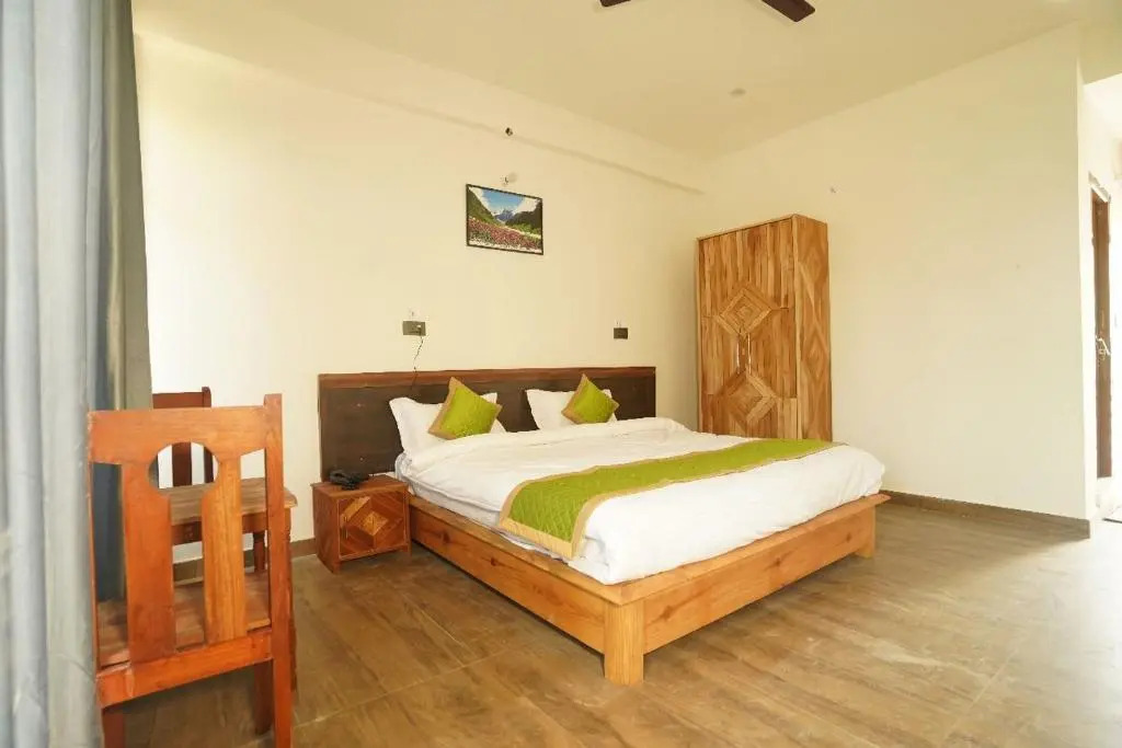 Lap Of Himalayas Resort