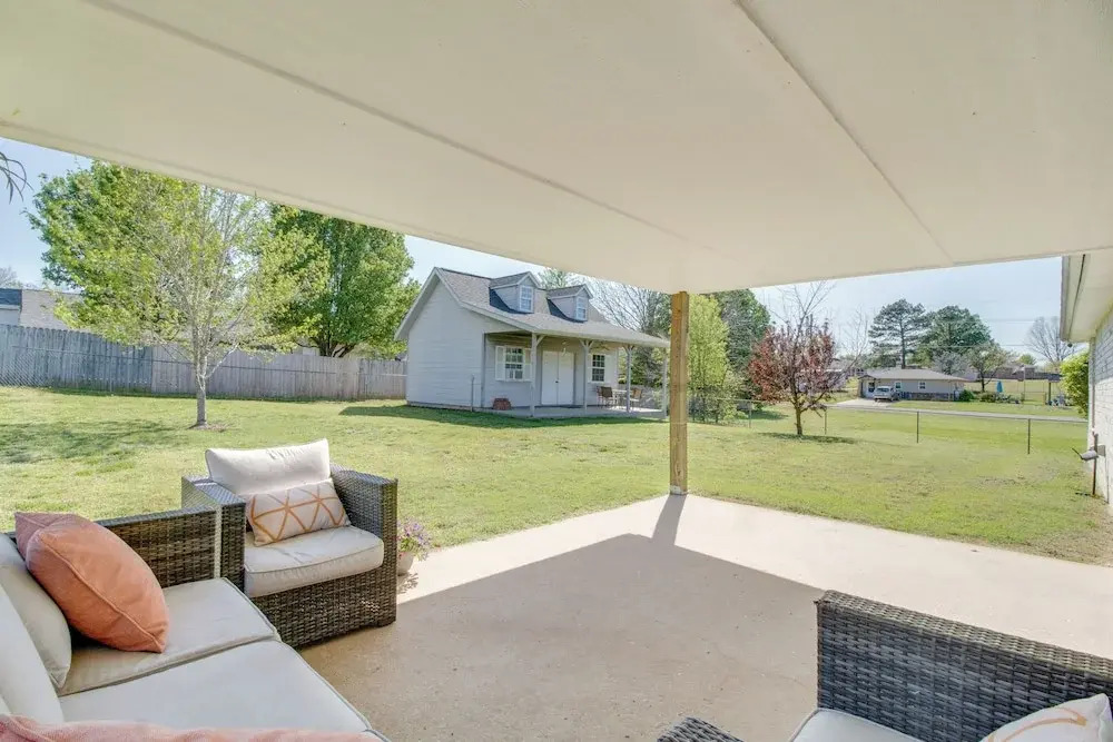 2 Mi to Grand Lake: Grove Home w/ Fenced-in Yard