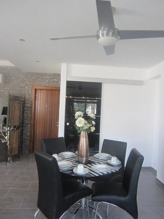 Marina Apartments 211