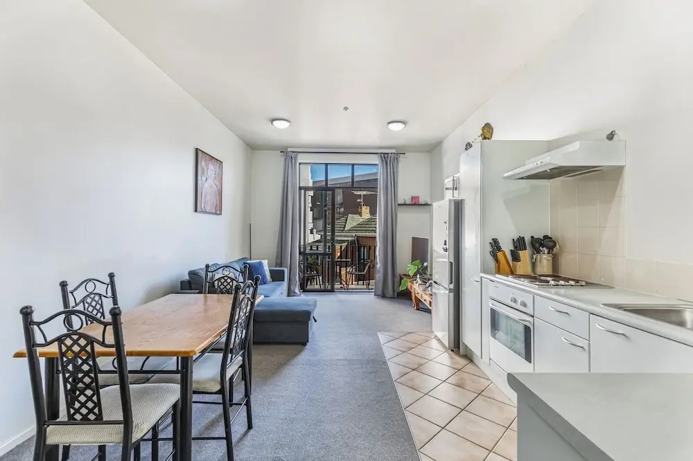 1BR Grey Lynn Haven+Parking, Balcony Zodiak Stays