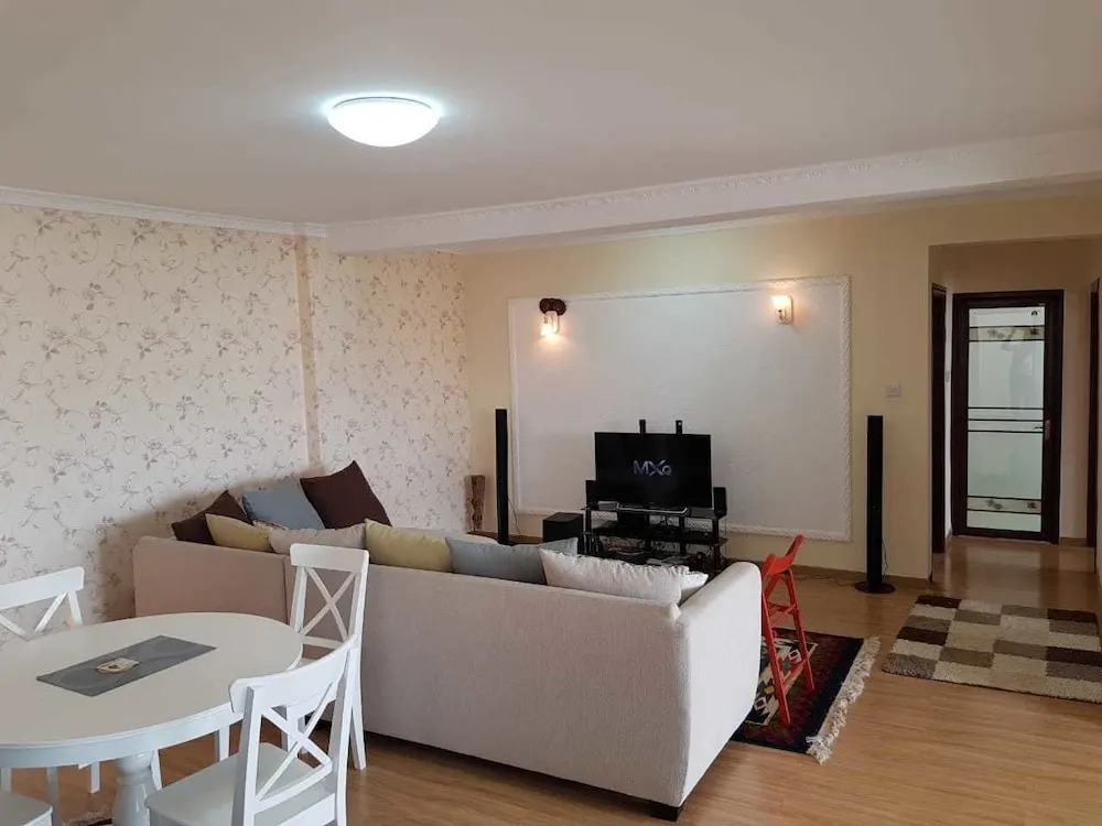 Redcliff Apartments