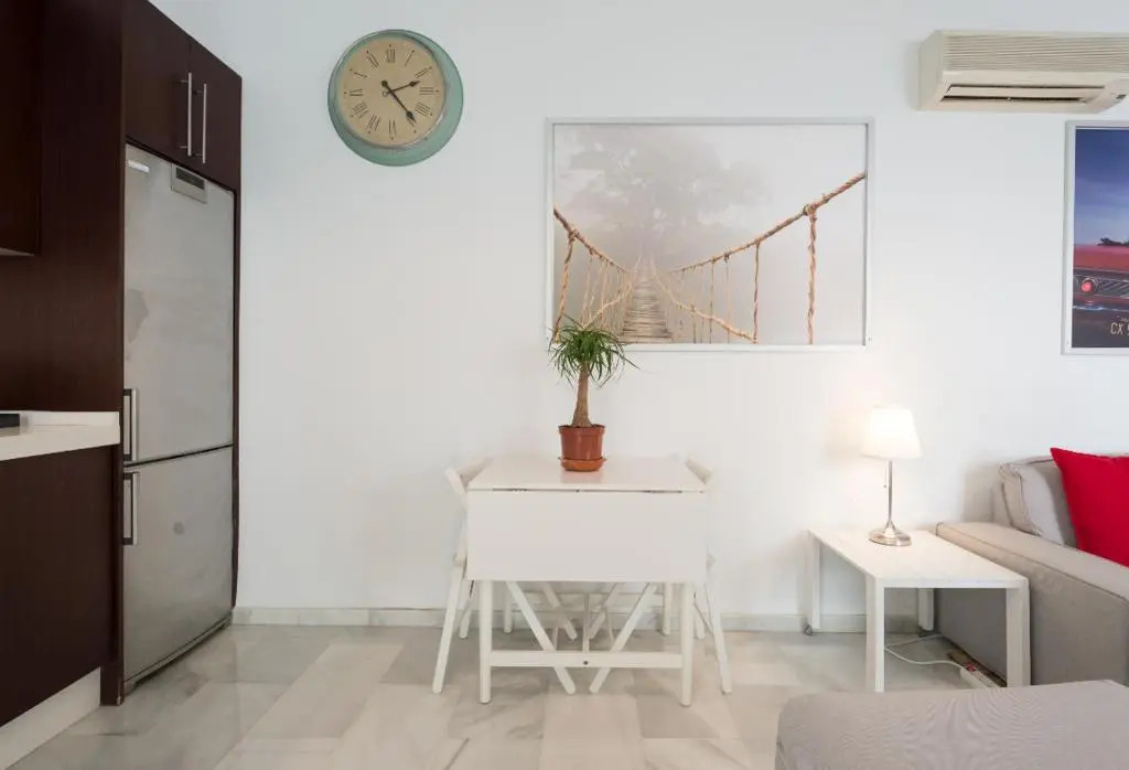 ML1C-Prime Location Marble Apartment with Patios