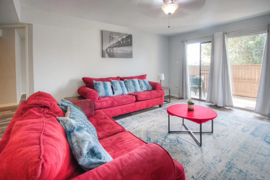 Spacious 3 BR, 2 BA Condo near Med Center & NRG
