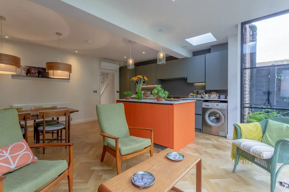 Homely 2 Bedroom House in South East London
