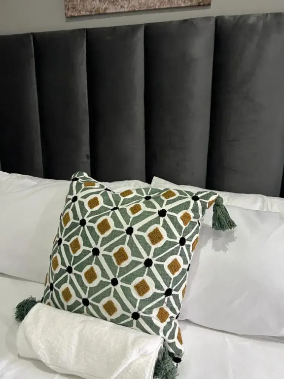 WILLOW GUEST HOUSE