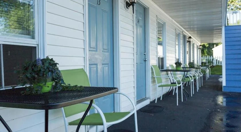 Seacoast Motel
