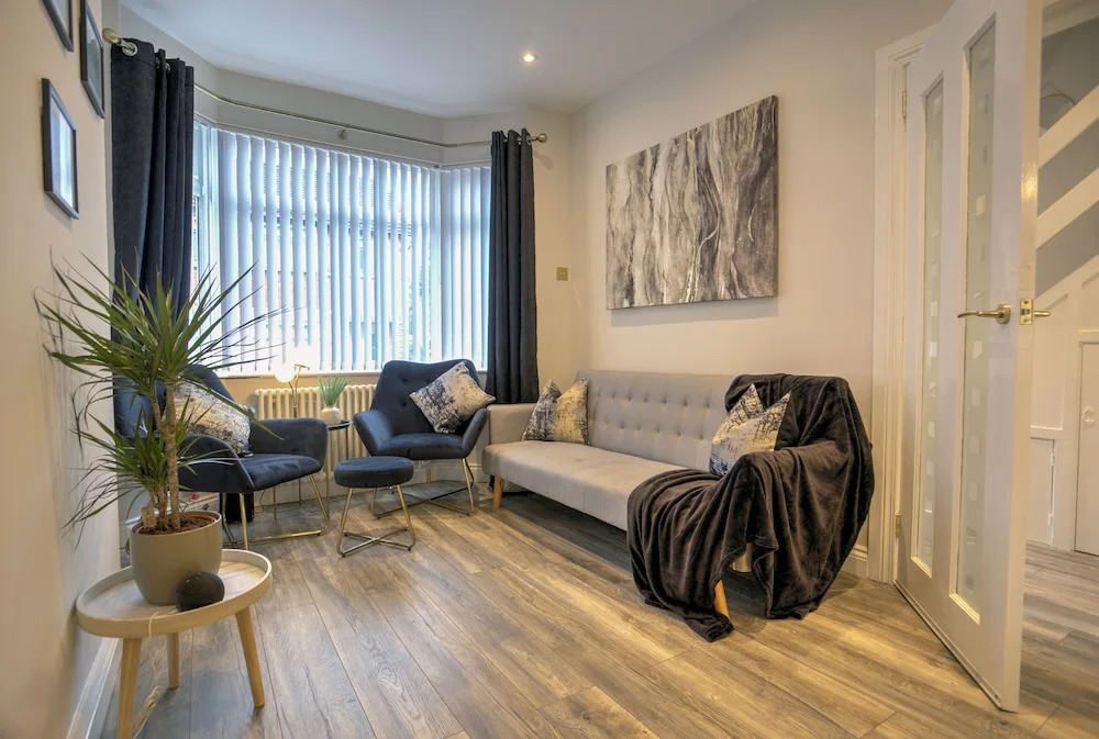 The Belfast Boutique Central Cozy