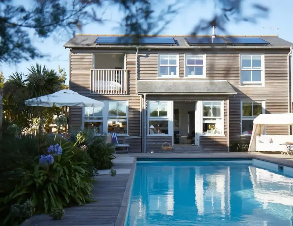 Beachfront House w Pool Steam