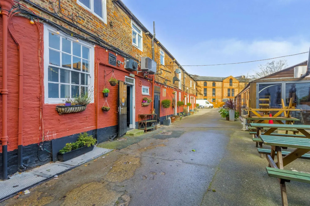 The Watergate Inn
