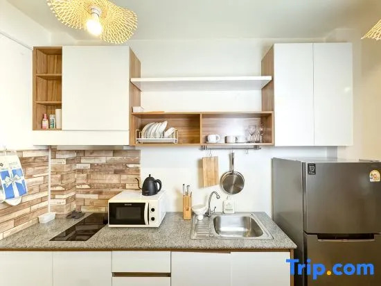 No.2 Tiny Townhome Near Saturday Night Market