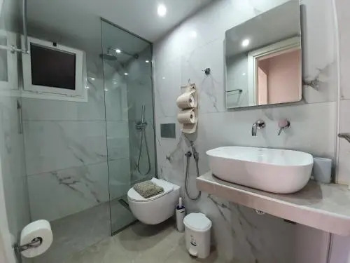 Eva Ivoni apartments