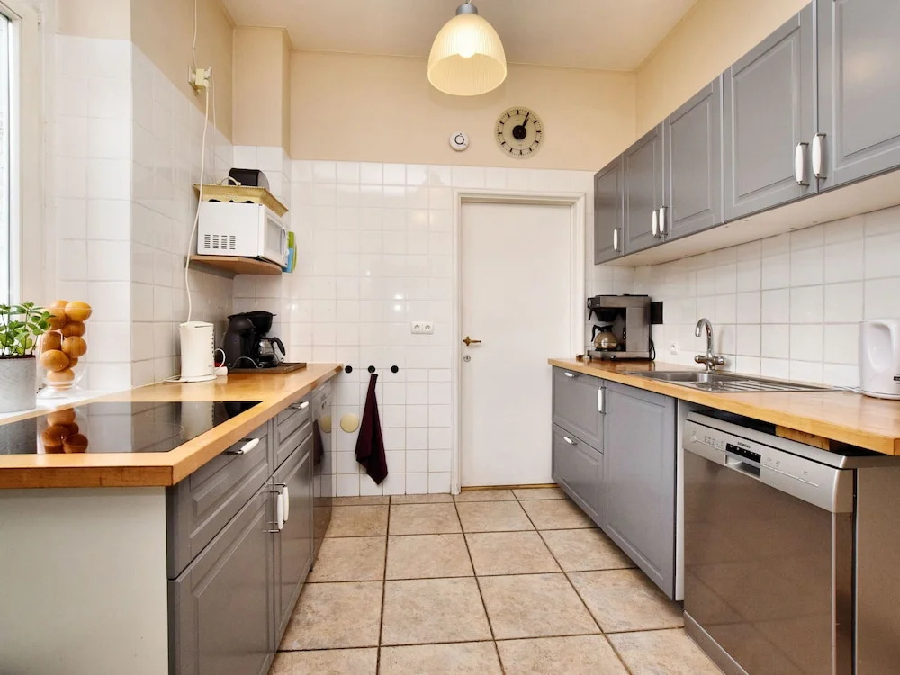 Beautiful, Authentic Group House With Modern Amenities in Mondain Spa